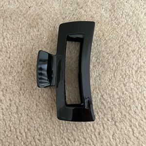 KOV Essentials Hair Clip